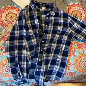 Light flannel, long sleeve, purples, blues